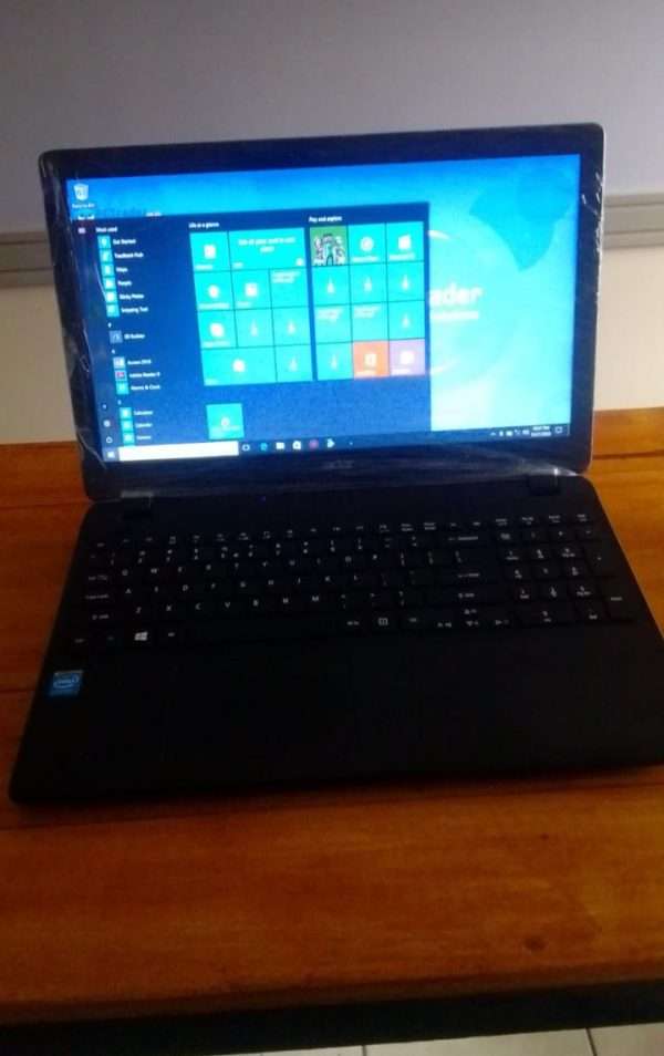 Acer Aspire ES1-512 (Second Hand score 9.8/10) - Image 2