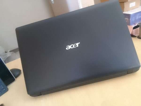 Acer Aspire 5742, Core i3, 4gb Ram, 500GB HDD, Good battery, (Second hand 9.8/10) - Image 4