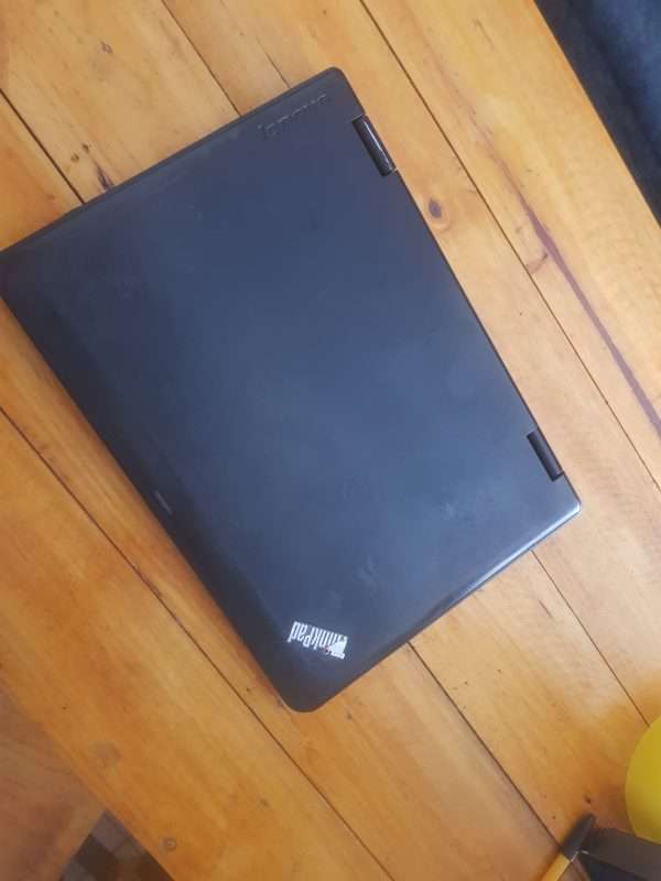 Lenovo ThinkPad Yoga 11e Chromebook Intel Celeron, 16GB SSD and 4GB (Second hand 8/10) - Image 5