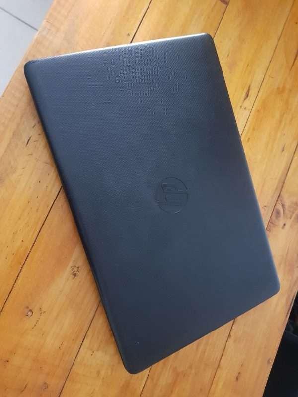 HP 255 G7, 500gb HDD and 8gb ram, AMD A4 processor( equivalent to Intel Core i3-7020U.) (Second hand 9.8/10) - Image 4