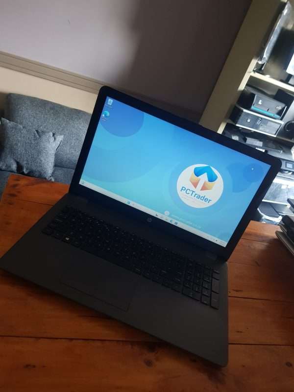 HP 255 G6, 1TB HDD, 8GB RAM, AMD E2 with Radeon R2 Graphics (Second hand 9.5/10) - Image 2